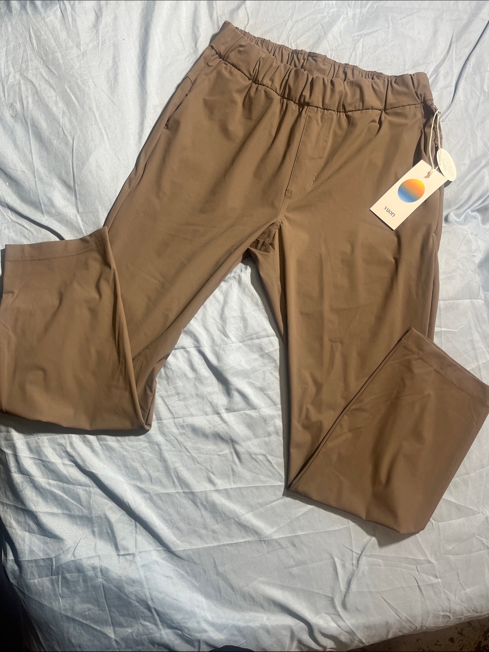 Vuori Women's Ankle-Length Pull-On Pants in Smokey Taupe